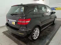 Usata Mercedes B150 95 CV (69 kW) 2006 Nero metallizzato Monovolume