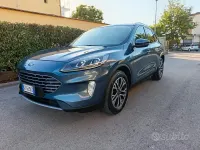 Usata Ford Kuga Titanium 120 CV (88 kW) 2020 Blu/azzurro SUV