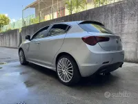 Usata Alfa Romeo Giulietta Progression 170 CV (125 kW) 2011 Grigio Utilitaria
