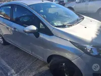 Usata Ford Fiesta Titanium 75 CV (55 kW) 2015 Grigio Utilitaria