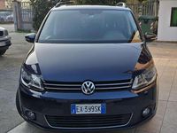 Usata VW Touran Comfortline 105 CV (77 kW) 2014 Blu/azzurro Monovolume