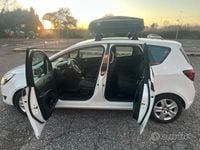 Usata Opel Meriva 2017 Bianco Monovolume