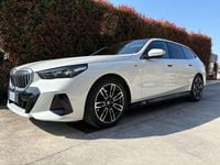 Usata BMW 520 M Sport 197 CV (144 kW) 2024 Giallo Station wagon