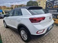 Usata VW T-Roc Life 110 CV (80 kW) 2023 Bianco SUV