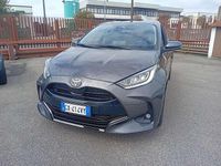 Usata Toyota Yaris Hybrid Active 92 CV (67 kW) 2025 Grigio Berlina