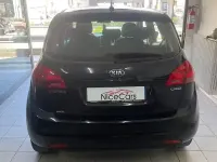 Usata Kia Venga Active 90 CV (66 kW) 2015 Nero Utilitaria