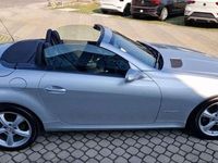 Usata Mercedes SLK200 163 CV (119 kW) 2004 Argento Cabrio