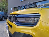 Begagnad Jeep Avenger Longitude 101 HK (74 kW) 2023 Gul SUV