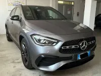 Usata Mercedes GLA200 150 CV (110 kW) 2022 Grigio mountain grey metallic SUV