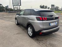 Usata Peugeot 3008 2019 Grigio SUV