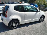 Begagnad VW up! high up! 75 HK (55 kW) 2012 Vit Halvkombi