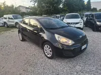 Usata Kia Rio 75 CV (55 kW) 2014 Nero Berlina