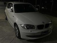 Begagnad BMW 118 Efficient Dynamics 143 HK (105 kW) 2010 Vit Halvkombi