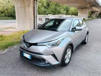 Usata Toyota C-HR Business Edition 98 CV (72 kW) 2018 Grigio metallizzato SUV