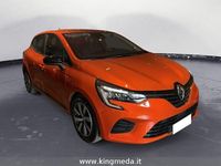 Usata Renault Clio V Equilibre 100 CV (73 kW) 2022 Arancione Berlina