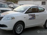 Usata Lancia Ypsilon 84 CV (61 kW) 2015 Bianco Utilitaria