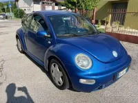 Begagnad VW New Beetle 101 HK (74 kW) 2003 Blå Halvkombi