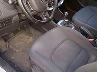 Usata Kia Rio 75 CV (55 kW) 2014 Bianco Utilitaria