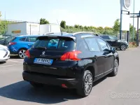 Usata Peugeot 2008 Active 68 CV (50 kW) 2014 Nero SUV