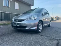 Usata Honda Jazz LS 83 CV (61 kW) 2006 Grigio Utilitaria