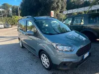 Usata Ford Courier Trend 100 CV (73 kW) 2020 Verde Monovolume