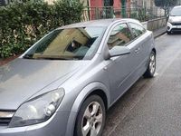Usata Opel Astra GTC Enjoy 90 CV (66 kW) 2006 Berlina