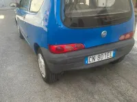 Usata Fiat 600 54 CV (39 kW) 2004 Bluazzurro Utilitaria
