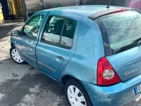 Usata Renault Clio II 58 CV (42 kW) 2007 Verde Berlina