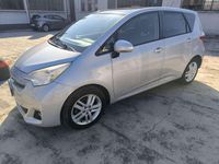 Usata Toyota Verso-S Active 99 CV (72 kW) 2012 Argento Monovolume