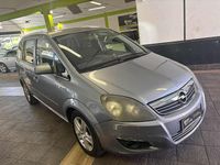 Usata Opel Zafira Cosmo 125 CV (91 kW) 2011 Argento Monovolume