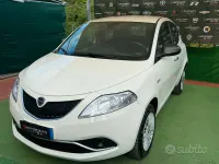 Usata Lancia Ypsilon Silver 85 CV (62 kW) 2016 Bianco Utilitaria