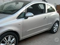 Usata Opel Corsa 69 CV (50 kW) 2007 Grigio Berlina