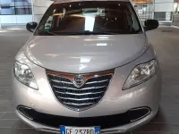 Usata Lancia Ypsilon Gold 69 CV (50 kW) 2014 Beige Utilitaria