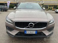 usata Volvo V60 CC 2.0 b4