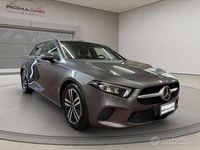 Usata Mercedes A180 Business 116 CV (85 kW) 2019 Grigio met Berlina