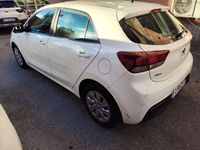 Usata Kia Rio Active 77 CV (56 kW) 2017 Bianco Berlina