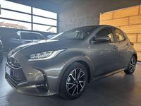 Usata Toyota Yaris Hybrid Trend 92 CV (67 kW) 2021 Marrone Berlina