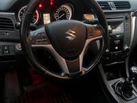 Usata Suzuki Kizashi 178 CV (130 kW) 2014 Bianco Berlina