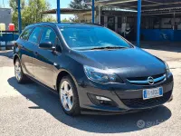 Usata Opel Astra 140 CV (102 kW) 2016 Nero Station wagon