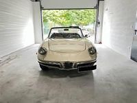 Usata Alfa Romeo Spider Veloce 118 CV (86 kW) 1968 Beige Cabrio