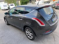 Usata Lancia Delta 120 CV (88 kW) 2008 Grigio Utilitaria