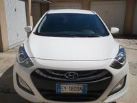 Usata Hyundai i30 110 CV (80 kW) 2015 Bianco Station wagon