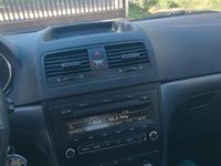 Usata Skoda Yeti 105 CV (77 kW) 2014 Grigio SUV