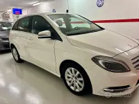 Usata Mercedes B200 Premium 136 CV (100 kW) 2015 Bianco Utilitaria