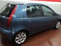 Usata Fiat Punto Dynamic 95 CV (69 kW) 2003 Blu/azzurro Utilitaria