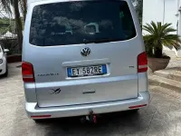 Usata VW Caravelle 140 CV (102 kW) 2015 Grigio Furgone
