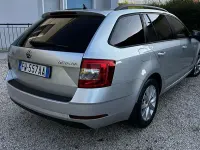 Usata Skoda Octavia Executive 150 CV (110 kW) 2019 Argento Station wagon