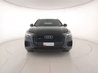 Usata Audi Q8 Sport 231 CV (169 kW) 2020 Nero orca metallizzato SUV