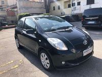 Usata Toyota Yaris 69 CV (50 kW) 2007 Nero Utilitaria