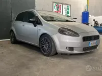 Usado Fiat Grande Punto Dynamic 90 HP (66 kW) 2007 Citadino